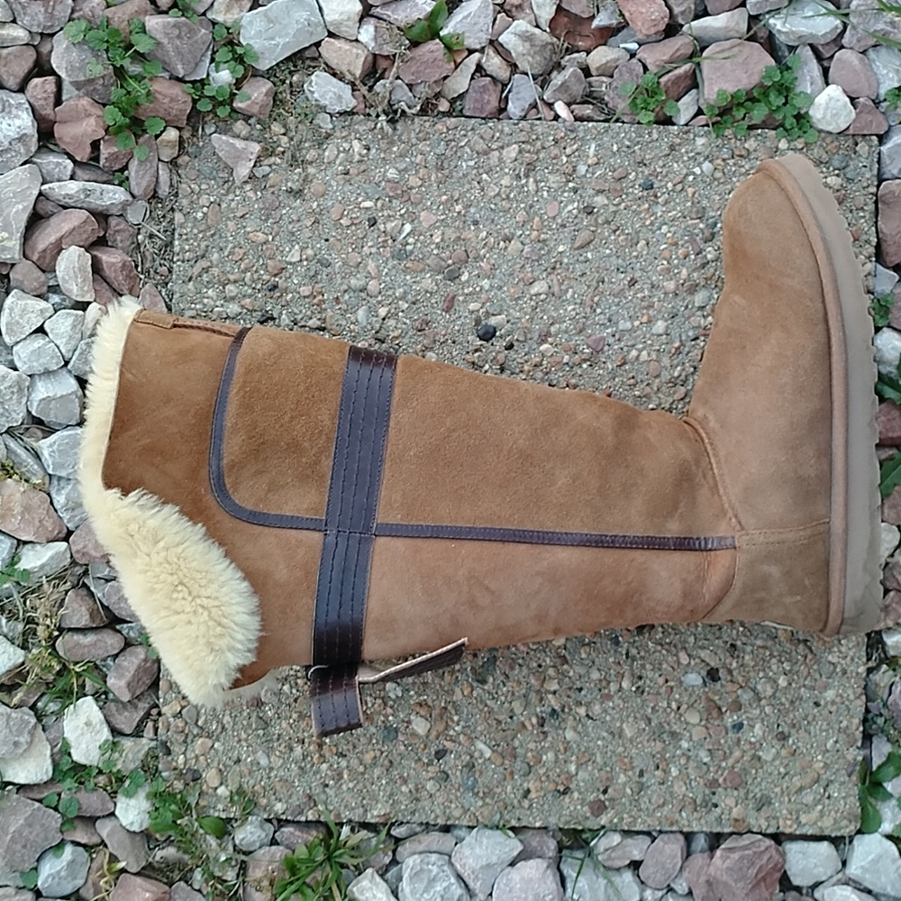 UGG Tall Chestnut Suede Boot with Shearling Cuff - Picture 5 of 12